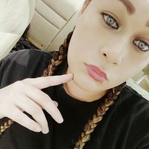 Meet your Posher, Lesley